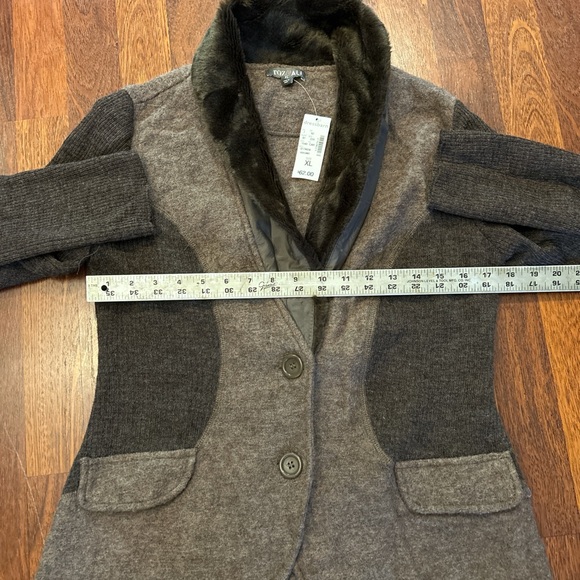 Roz & Ali Brown Wool Cardigan Sweater Blazer Shacket Faux Fir Collar Size XL - Picture 3 of 6